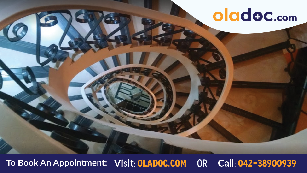 Round Stairs At Dr Ziauddin Hospital Karachi